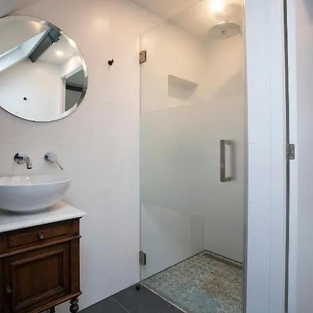 Boutique Mir Lo In (adults Only) 4*