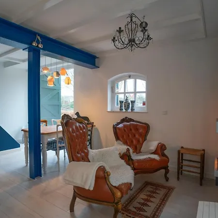 Boutique Mir Lo In Couette-café Mierlo
