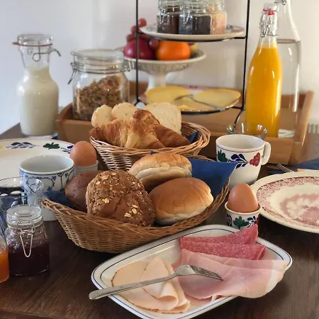 Boutique Mir Lo In (adults Only) Bed & Breakfast