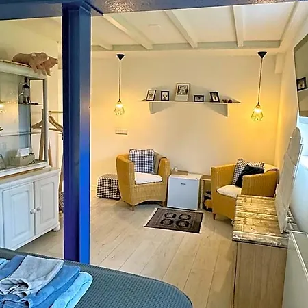 Boutique Mir Lo In (adults Only) 4* 미를로