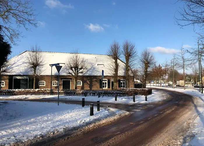 Panzió Mir Lo In Adults Only