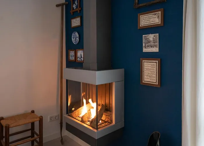 Mir Lo In Adults Only Bed & Breakfast 4*