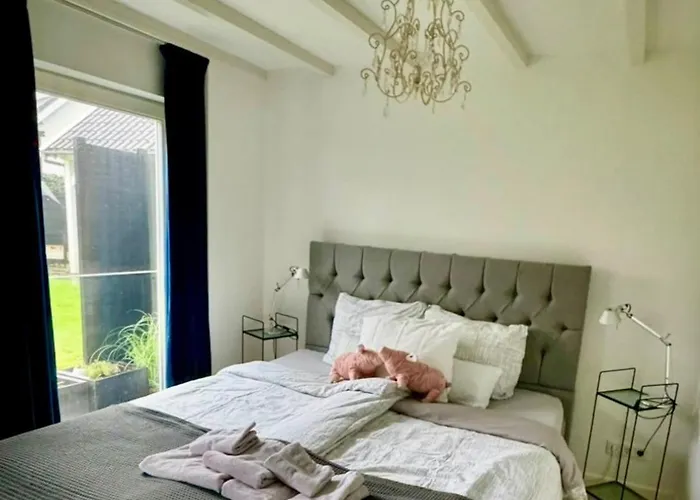 Mir Lo In Adults Only 4* Mierlo